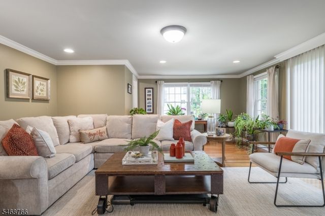 468 Charnwood Rd, New Providence Boro, NJ 07974