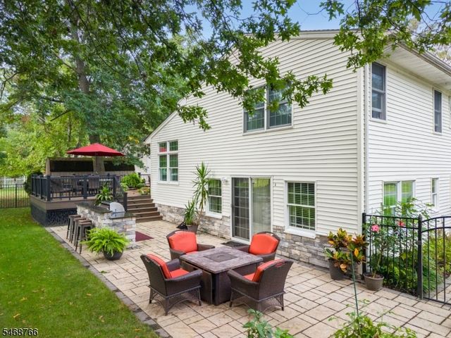 468 Charnwood Rd, New Providence Boro, NJ 07974