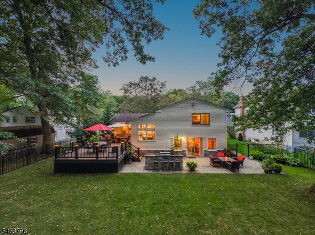 468 Charnwood Rd, New Providence Boro, NJ 07974 — photo 5