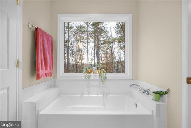 2981 OLD WINCHESTER RD, Boyce, VA 22620