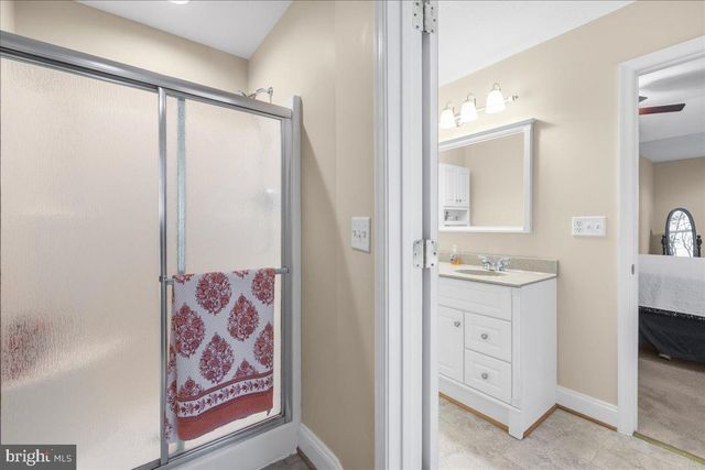 2981 OLD WINCHESTER RD, Boyce, VA 22620