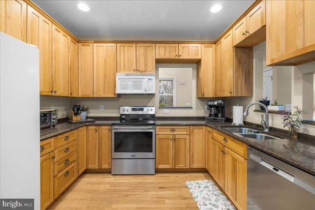 2981 OLD WINCHESTER RD, Boyce, VA 22620