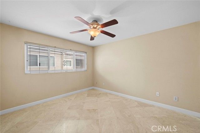 86 Kazan 40, Irvine, CA 92604