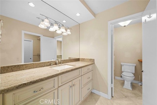 86 Kazan 40, Irvine, CA 92604