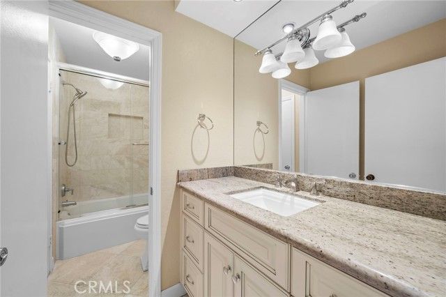 86 Kazan 40, Irvine, CA 92604