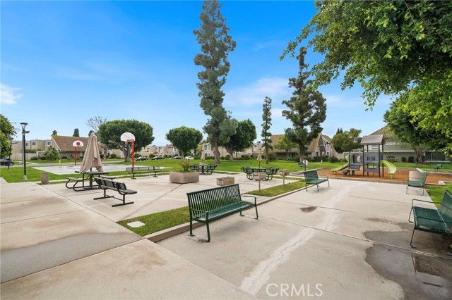 86 Kazan 40, Irvine, CA 92604