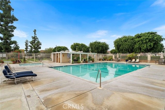 86 Kazan 40, Irvine, CA 92604