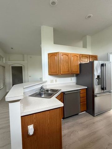 866 Flint Ridge, 301, Cold Spring, KY 41076