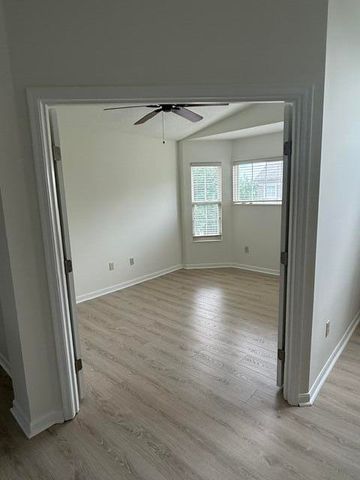 866 Flint Ridge, 301, Cold Spring, KY 41076
