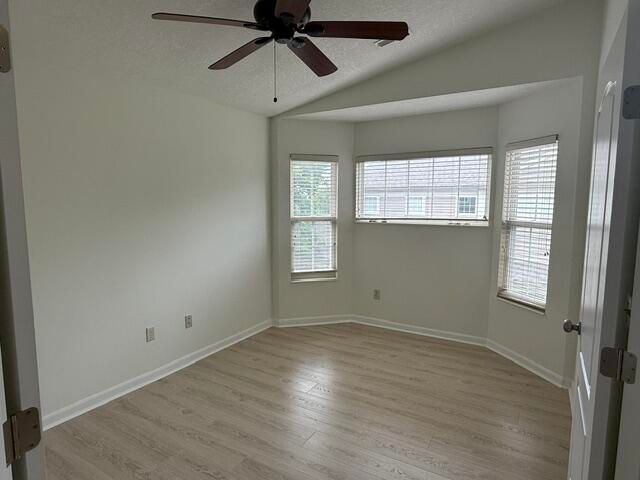 866 Flint Ridge, 301, Cold Spring, KY 41076
