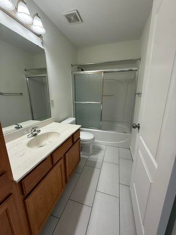 866 Flint Ridge, 301, Cold Spring, KY 41076