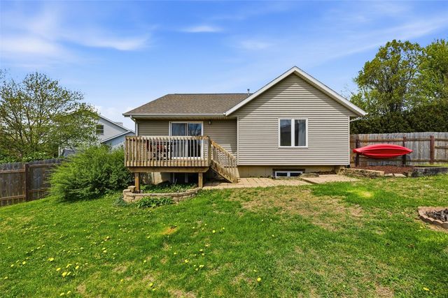 518 Tulip Ct, Tiffin, IA 52340