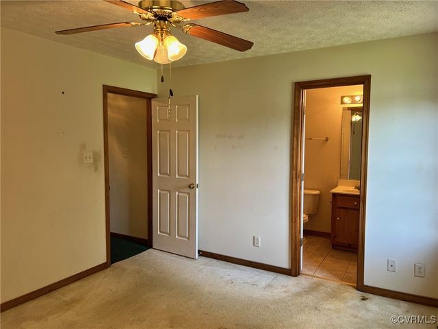 6018 Glencadam Rd, Petersburg, VA 23803