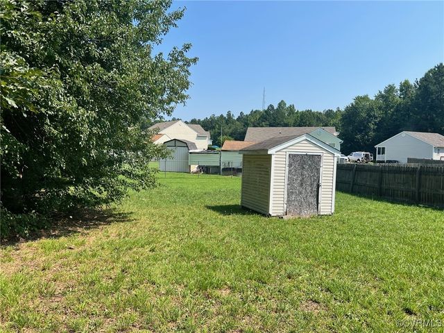 6018 Glencadam Rd, Petersburg, VA 23803