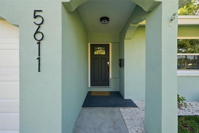 5611 VENETIAN BOULEVARD NE, St Petersburg, FL 33703