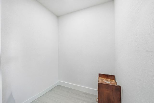 5611 VENETIAN BOULEVARD NE, St Petersburg, FL 33703