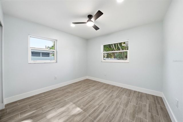 5611 VENETIAN BOULEVARD NE, St Petersburg, FL 33703