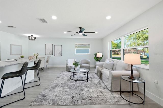 5611 VENETIAN BOULEVARD NE, St Petersburg, FL 33703