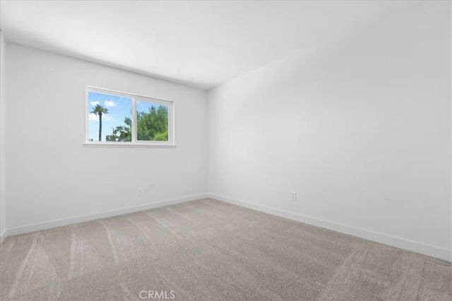 2463 Falling Oak, Riverside, CA 92506