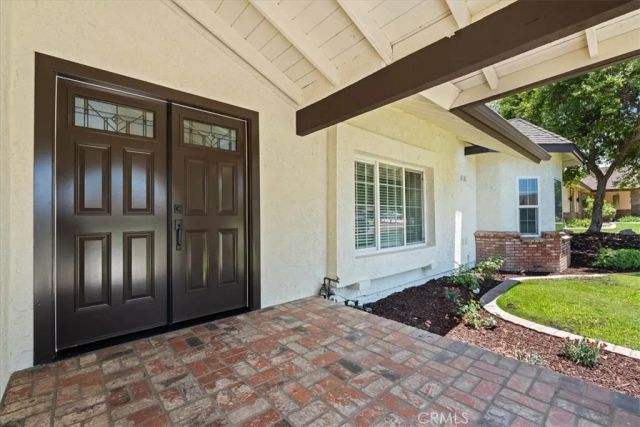2463 Falling Oak, Riverside, CA 92506
