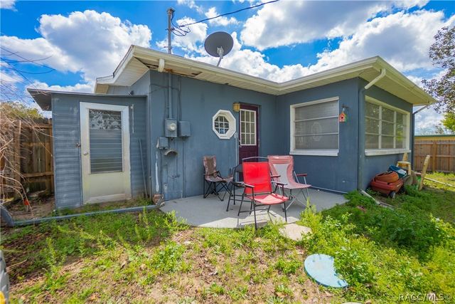 8 N Monroe Street, Beverly Hills, FL 34465