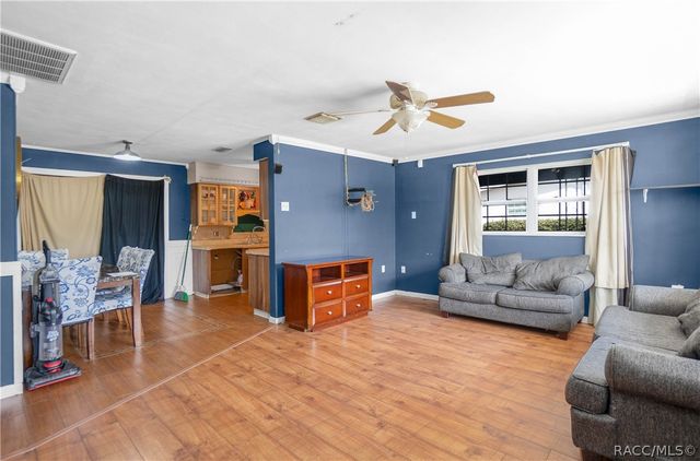 8 N Monroe Street, Beverly Hills, FL 34465