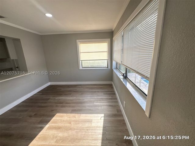 9401 NW 20th St, Pembroke Pines, FL 33024