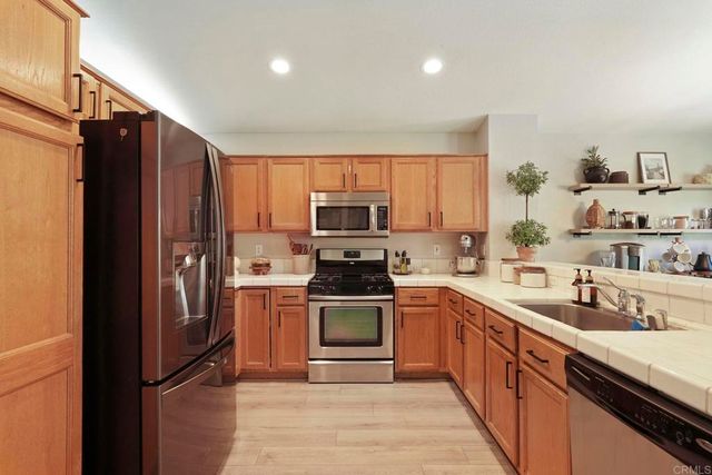 1849 Holly Oak Court, Manteca, CA 95336