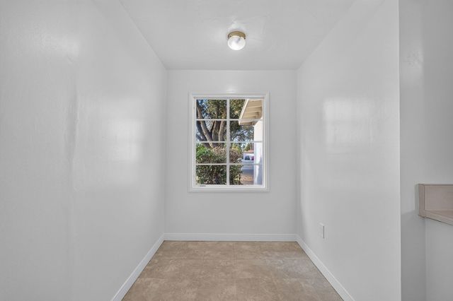 4944 Wilton Place, Riverside, CA 92504