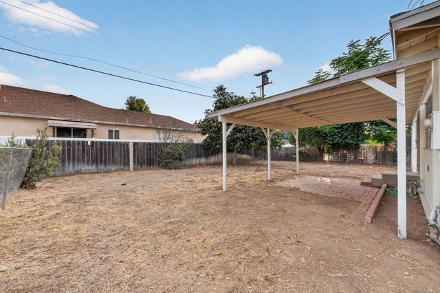 4944 Wilton Place, Riverside, CA 92504