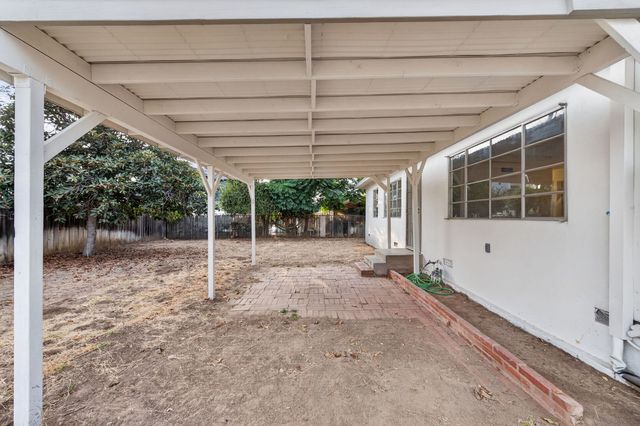 4944 Wilton Place, Riverside, CA 92504