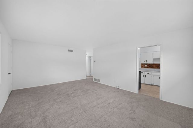 4944 Wilton Place, Riverside, CA 92504