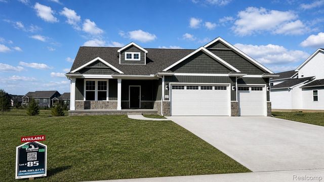 677 Round Rock Dr, Marion Township, MI 48843