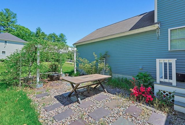 315 Park St, Wrentham, MA 02093