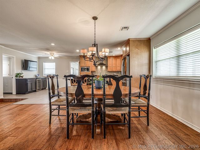 23921 N 4028 Drive, Bartlesville, OK 74006