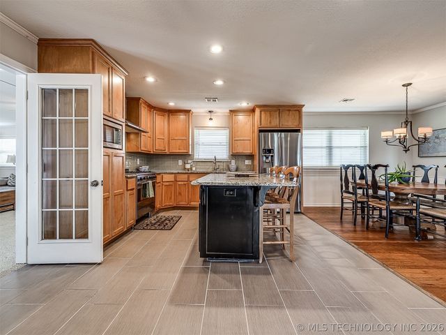 23921 N 4028 Drive, Bartlesville, OK 74006