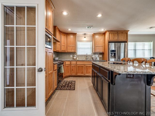 23921 N 4028 Drive, Bartlesville, OK 74006