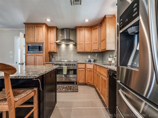 23921 N 4028 Drive, Bartlesville, OK 74006