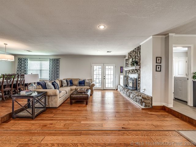 23921 N 4028 Drive, Bartlesville, OK 74006