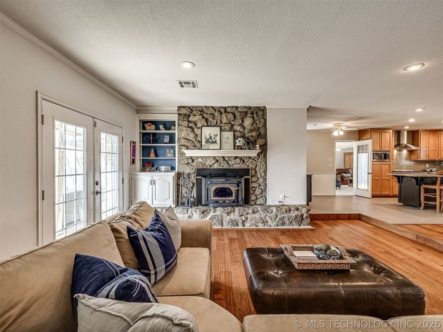 23921 N 4028 Drive, Bartlesville, OK 74006