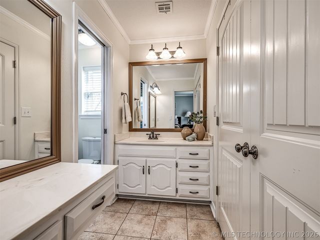 23921 N 4028 Drive, Bartlesville, OK 74006