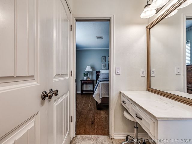 23921 N 4028 Drive, Bartlesville, OK 74006