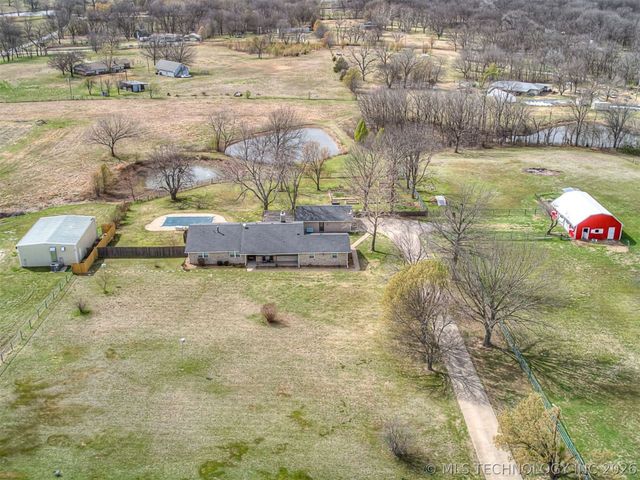 23921 N 4028 Drive, Bartlesville, OK 74006