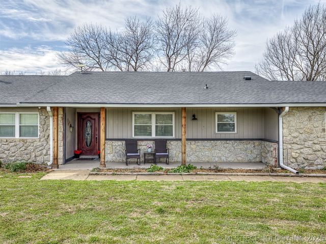 23921 N 4028 Drive, Bartlesville, OK 74006