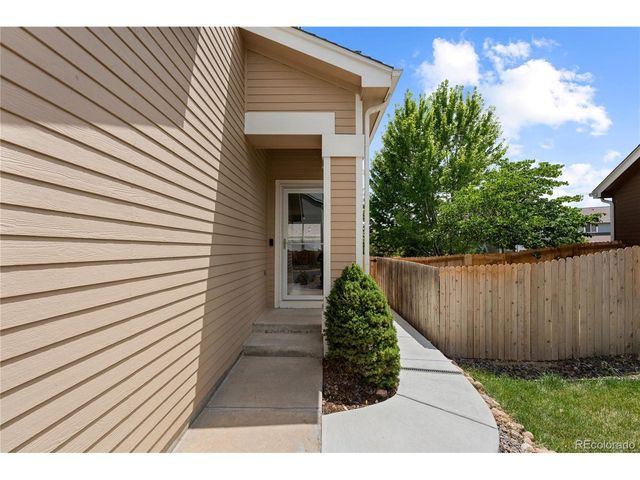 5350 S Picadilly Ct, Aurora, CO 80015