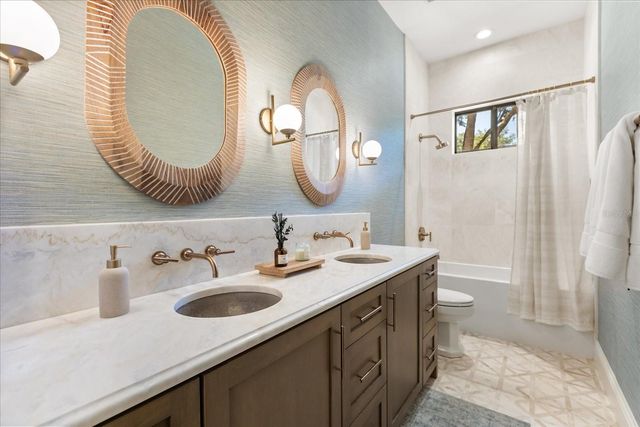 32519 HAWKS LAKE LANE, Sorrento, FL 32776