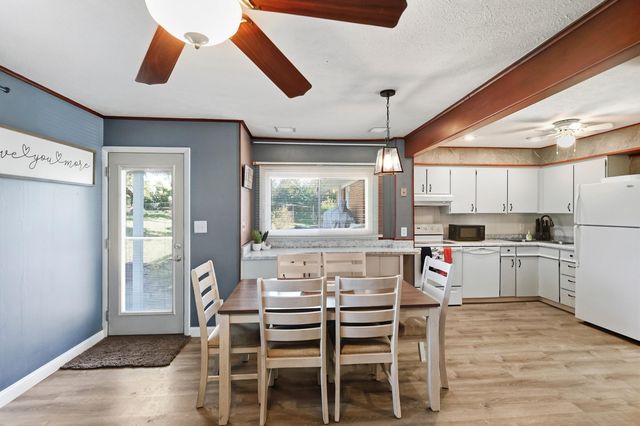 2141 W Mile Road, Springfield, OH 45503