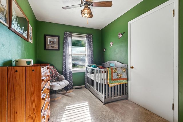 2141 W Mile Road, Springfield, OH 45503