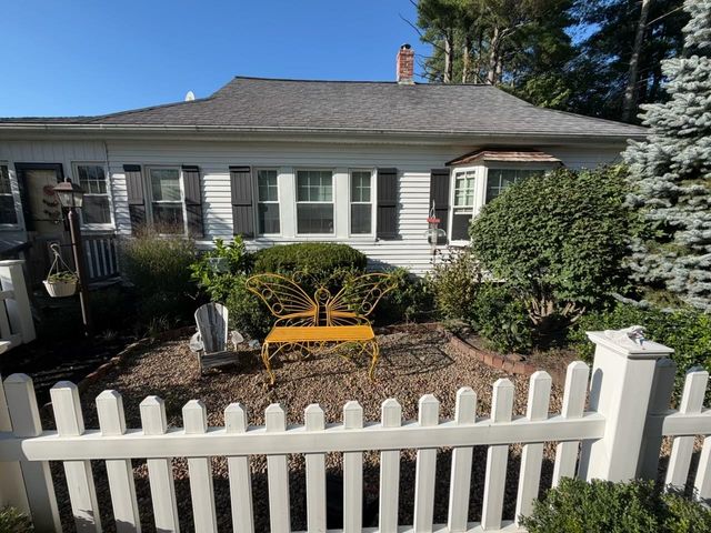 16 Davis Park, Plaistow, NH 03865