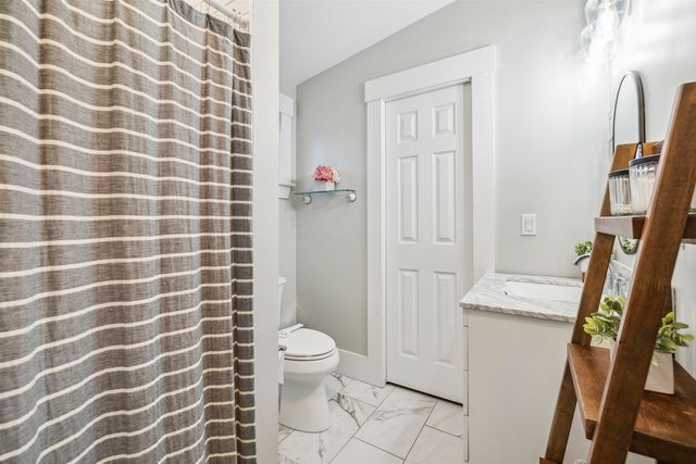 16 Davis Park, Plaistow, NH 03865